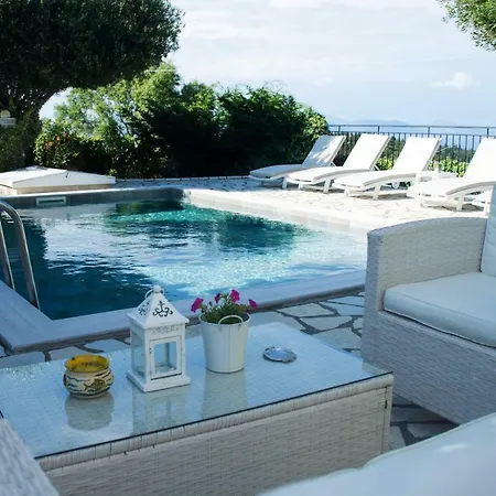 Kalogris Semesterbostad